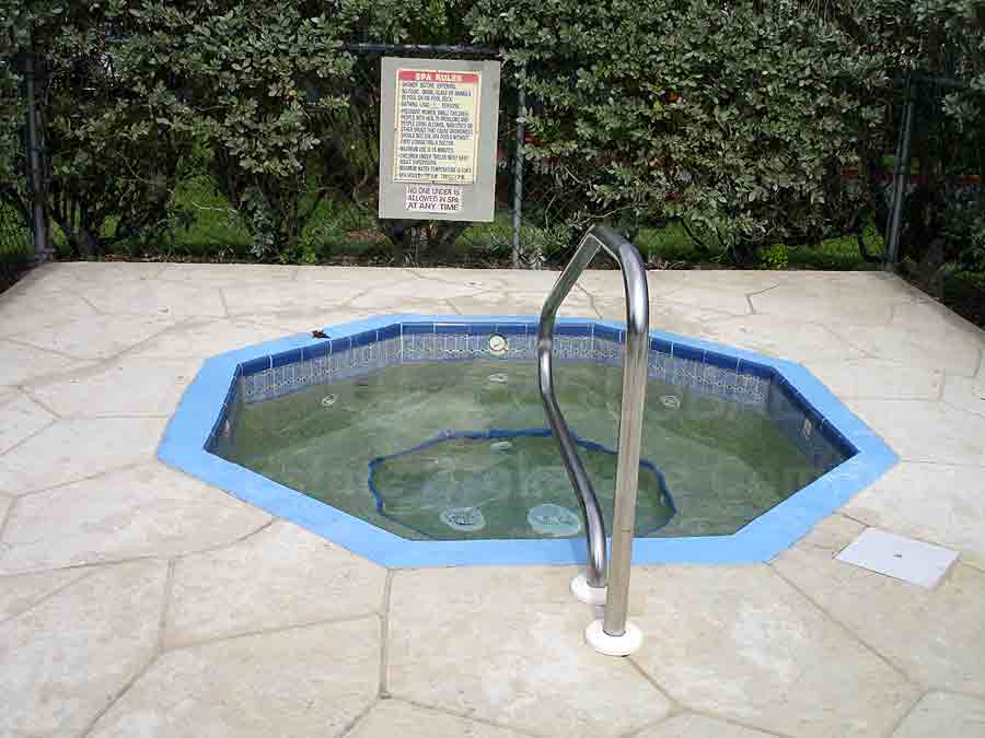 FURSE LAKES Community Pool and Hot Tub
